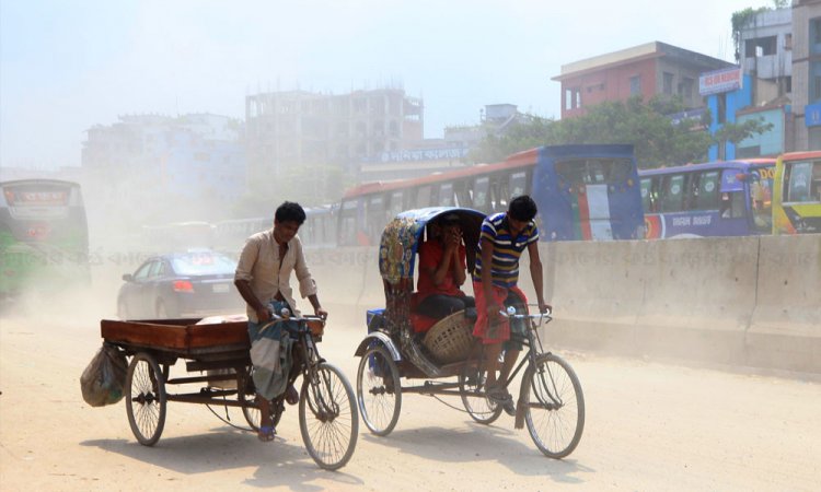 বায়ুদূষণে আজ চতুর্থ ঢাকা, বাতাস ‘অস্বাস্থ্যকর’