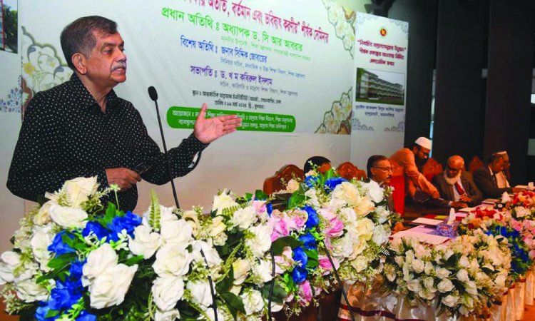 আধুনিক প্রযুক্তিনির্ভর শিক্ষাব্যবস্থা গড়ে তুলতে হবে : শিক্ষা উপদেষ্টা