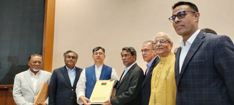জাতীয় ঐকমত্য কমিশনে মতামত জমা দিয়েছে বিএনপি