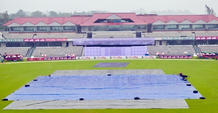 বৃষ্টির কারণে তৃতীয় দিনের খেলা শুরু হতে দেরি
