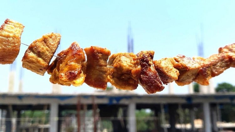 হারিয়ে গেছে রোদে শুকানো মাংসের ঐতিহ্য
