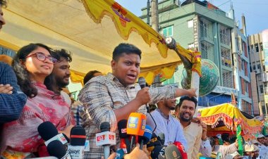 আমাদের দেশের ভোটাররা ভোট বিক্রি করে দেয়: হাসনাত