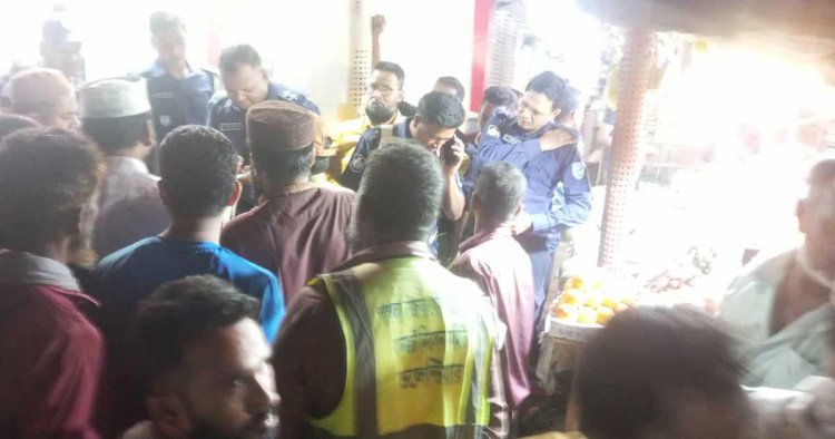 মোটরসাইকেলে আসা ২ দুর্বৃত্তের গুলিতে ব্যবসায়ী গুলিবিদ্ধ, ঢামেকে ভর্তি