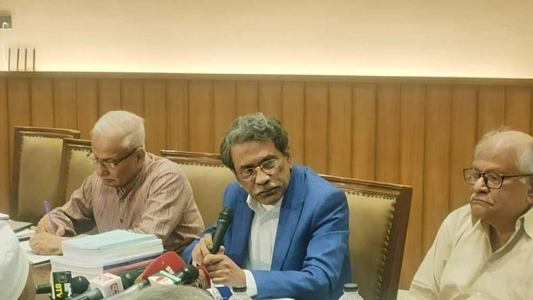 রাষ্ট্রের স্বার্থে রাজনৈতিক দলগুলোকে মতৈক্যে পৌঁছানোর আহ্বান আলী রীয়াজের