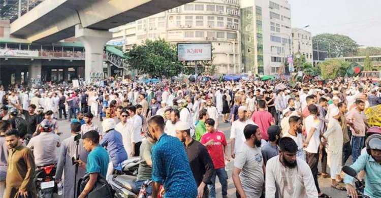 আওয়ামী লীগ নিষিদ্ধের দাবিতে শাহবাগ ব্লকেড