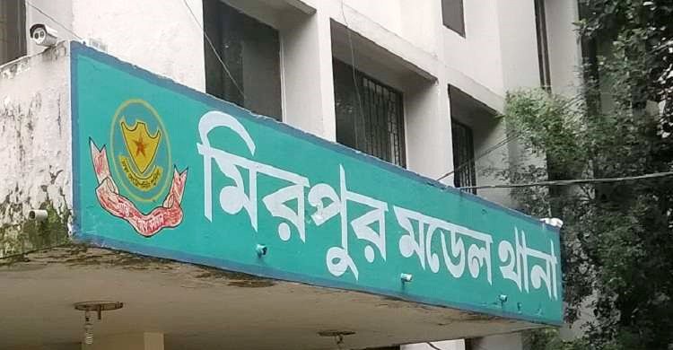 ঢাকায় দুই বোন খুন: মাস্ক-ক্যাপ পরা ব্যক্তিকে খুঁজছে পুলিশ