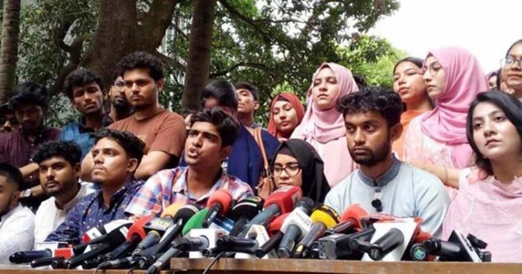ফের মাঠে নামার হুঁশিয়ারি সাত কলেজ শিক্ষার্থীদের