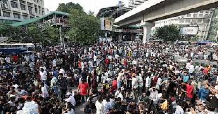 কঠোর কর্মসূচির হুঁশিয়ারি দিয়ে শাহবাগ ছাড়লো ছাত্রদল