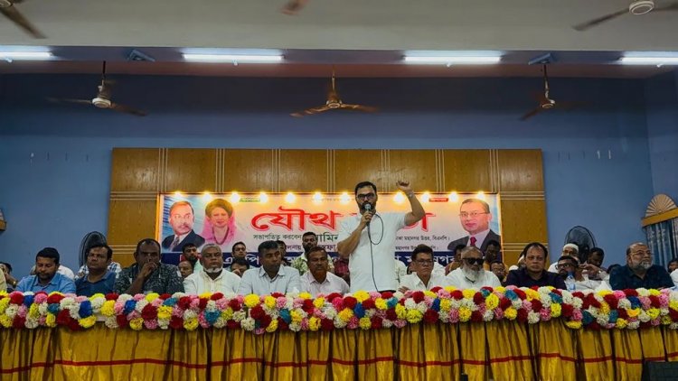 জনগণ দুর্নীতিবাজ উপদেষ্টাদের রাষ্ট্রক্ষমতায় দেখতে চায় না: আমিনুল হক