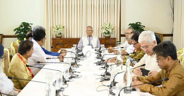 প্রধান উপদেষ্টার সঙ্গে বৈঠকে বিভিন্ন দলের নেতারা