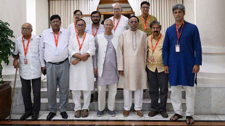আমাদের ধ্বংস করতে সবকিছু করছে ভারতীয় আধিপত্যবাদ- যমুনায় বৈঠকে ড. ইউনূস