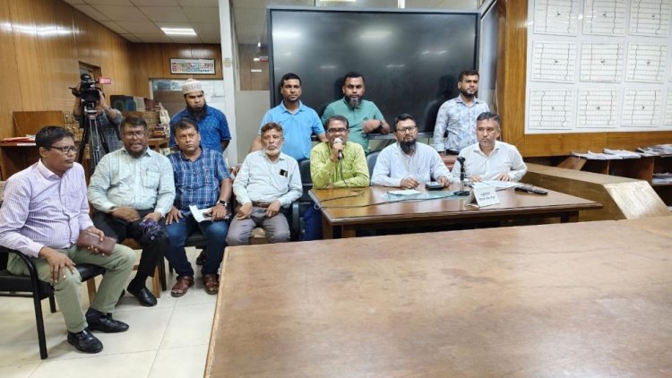 সচিবালয়ে কর্মচারীদের এক ঘণ্টার কর্মবিরতি পালন
