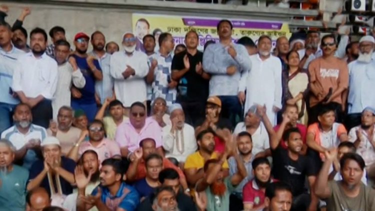 আবারও নগর ভবনের সামনে ইশরাক সমর্থকরা, শপথ না পড়ানো পর্যন্ত অবস্থানের ঘোষণা