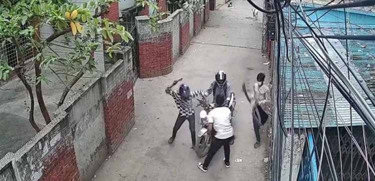 দিন-দুপুরে মগবাজারে দুর্ধর্ষ ছিনতাই, ৩ জন গ্রেপ্তার