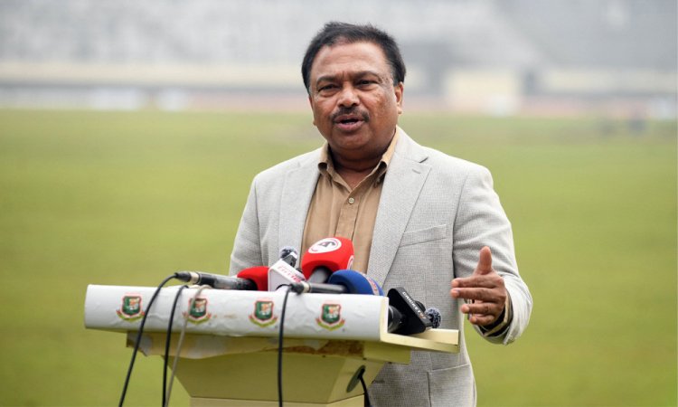 দেশ ছেড়েছেন ফারুক, আজই সভাপতি হচ্ছেন আমিনুল