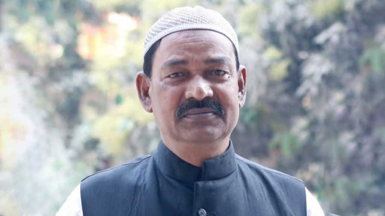 আত্মগোপনে থাকা উল্লাপাড়া উপজেলা আওয়ামী লীগ সভাপতি গ্রেপ্তার