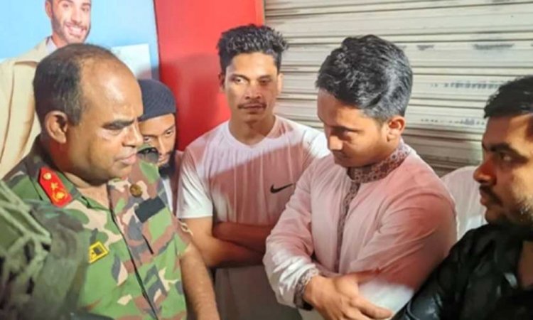 মব পার্টিকে বার্তা দিচ্ছি, এগুলোর সুযোগ নেই এখন—সারজিসকে সেনা কর্মকর্তা