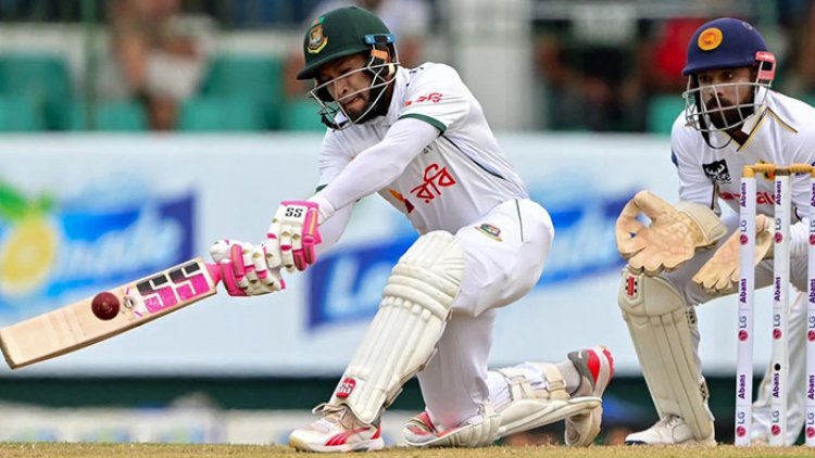 ৮ উইকেটে ২২০ রানে দিনের সমাপ্তি