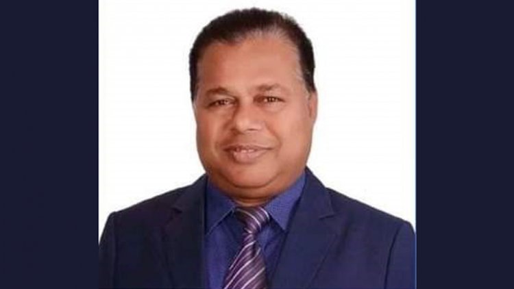 অসুস্থ সাবেক পৌর মেয়রকে ডান্ডাবেড়ি পরিয়ে নেওয়া হলো হাসপাতালে