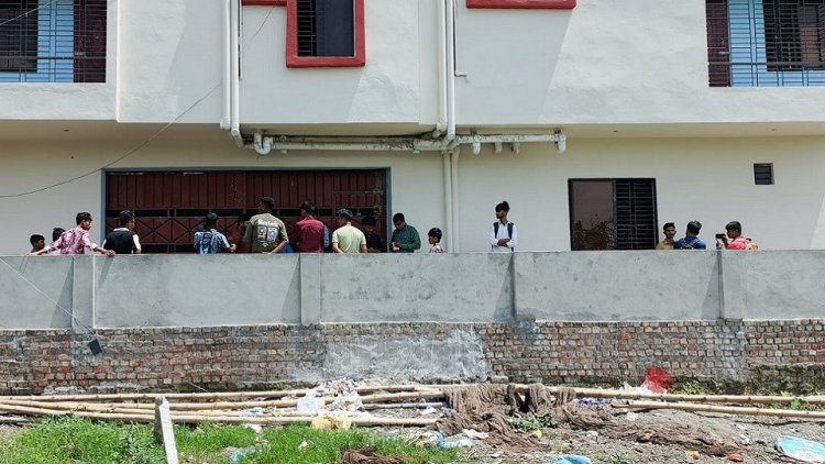 জামালপুরে কর্তৃপক্ষের গাফিলতির অভিযোগ, এইচএসসি পরীক্ষা দিতে পারেনি ১৭ শিক্ষার্থী