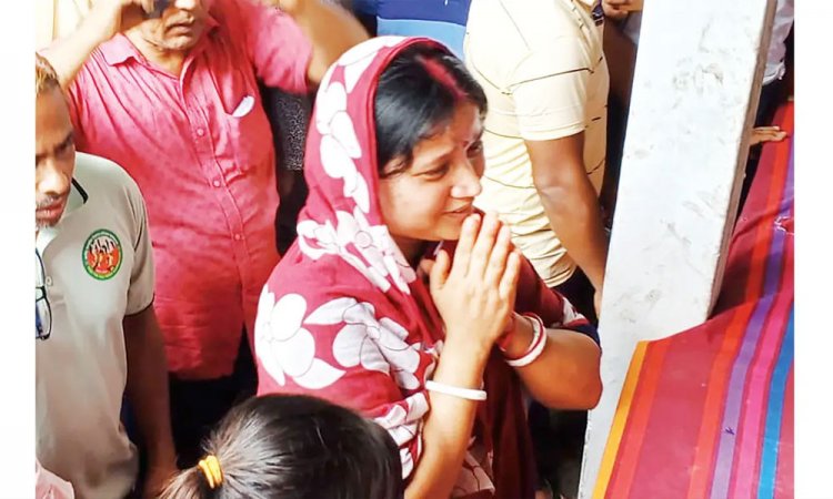 নিরাপত্তা চায় সেই নরসুন্দর পরিবার