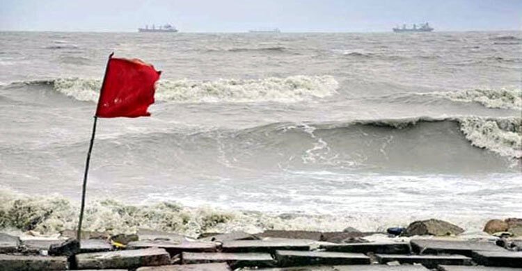 সাগরে লঘুচাপ, বন্দরে সতর্ক সংকেত