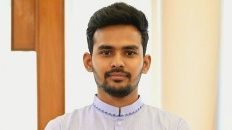 বিমানবন্দরে ব্যাগে অস্ত্রের ম্যাগাজিন, যা জানালেন উপদেষ্টা আসিফ