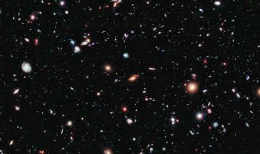 সূর্যের চেয়েও উজ্জ্বল তারকায় ভরা মহাকাশ, তবুও রাতের আকাশ অন্ধকার কেন