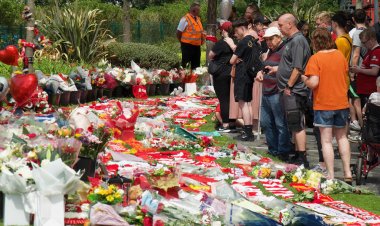 জোতার মৃত্যুতে কাঁদছে ফুটবল বিশ্ব