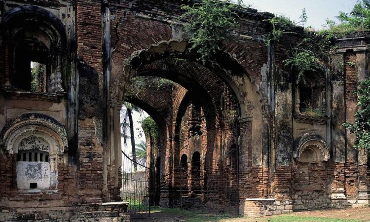 মীর জাফরের বিশ্বাসঘাতকতা নিয়ে কী বলেন তার বংশধররা?