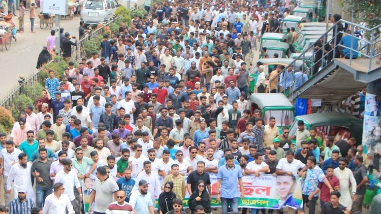 মব সৃষ্টির প্রতিবাদে সিলেটে ছাত্রদলের বিক্ষোভ