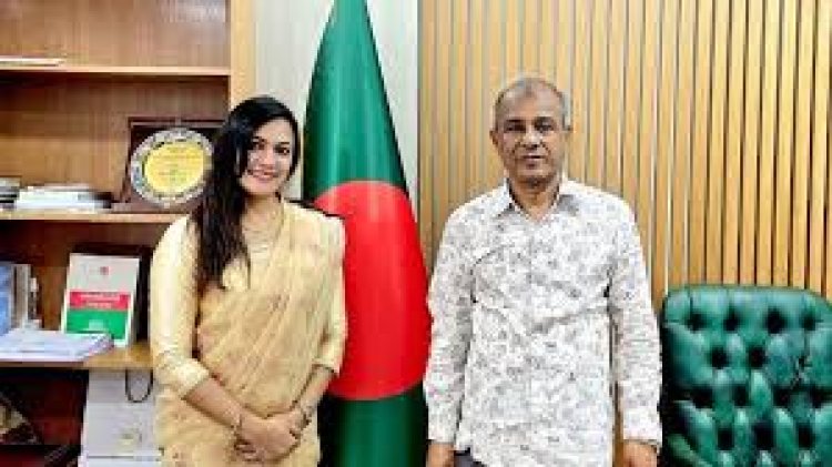 শুটিংয়ের আগে উপদেষ্টার সঙ্গে সাক্ষাৎ শাকিবের প্রযোজকের