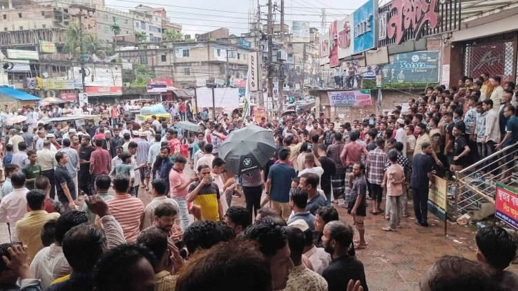 এনসিপি’র মঞ্চ ভাঙচুর, উত্তপ্ত কক্সবাজার